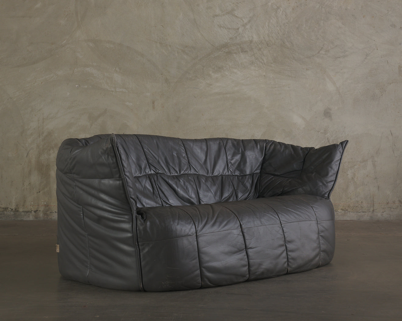 LEATHER LOVESEAT BY ROSET